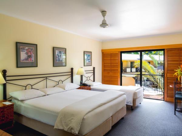 Palm Royale Cairns : photo 2 de la chambre chambre familiale - vue sur piscine