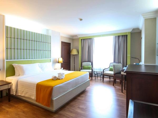 Golden Tulip Sovereign Hotel Bangkok : photo 3 de la chambre chambre lit king-size deluxe