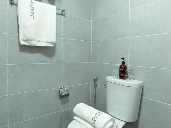 THE HABITAT Koh Chang : photo 10 de la chambre dortoir mixte de 4 lits