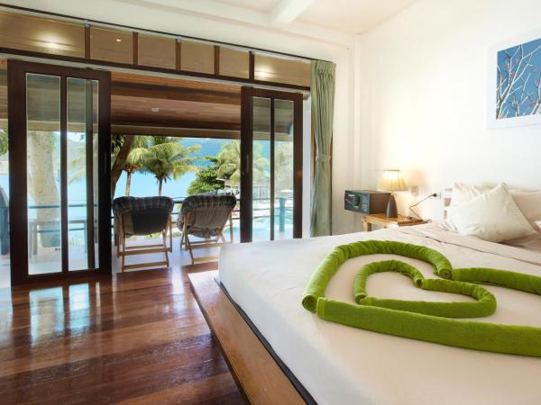 Resolution Resort : photo 6 de la chambre chambre double de luxe - face à la mer