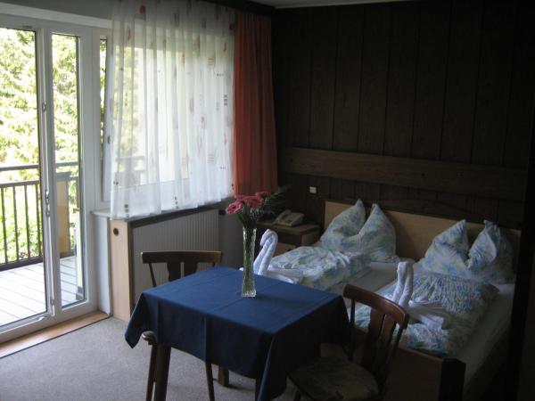 Pension Prantner : photo 6 de la chambre chambre double - vue sur jardin