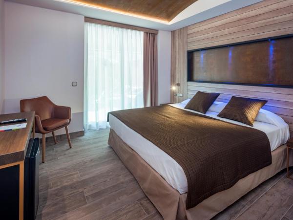 Hotel GHT Neptuno-Tossa & Venus SPA : photo 6 de la chambre chambre double ou lits jumeaux supérieure