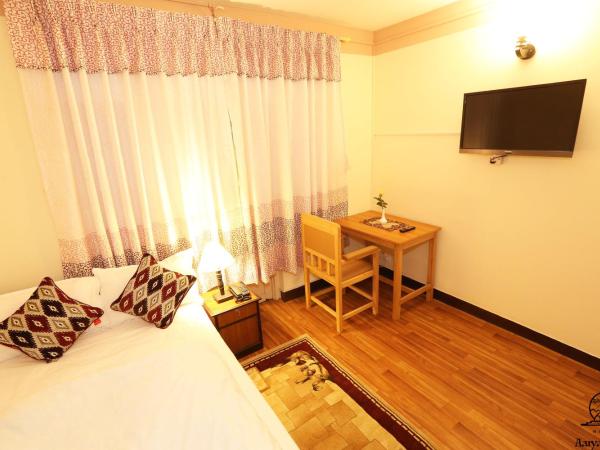 Aarya Chaitya Inn : photo 3 de la chambre chambre double standard