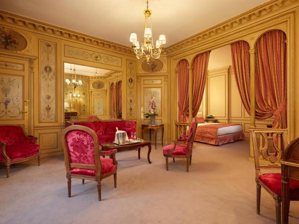 Hôtel Raphael : photo 8 de la chambre suite junior