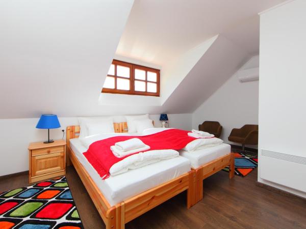 Arácsi Vendégház : photo 4 de la chambre chambre double deluxe
