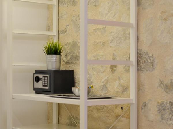Apartments & Rooms Tiramola - Old Town : photo 7 de la chambre chambre double