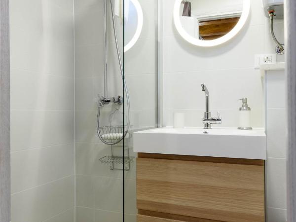 Apartments & Rooms Tiramola - Old Town : photo 10 de la chambre chambre double deluxe