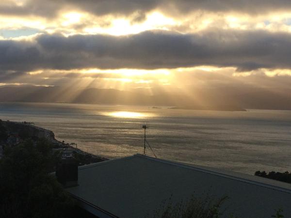 Harbour Lodge Wellington : photo 1 de la chambre chambre double deluxe avec balcon - vue sur mer