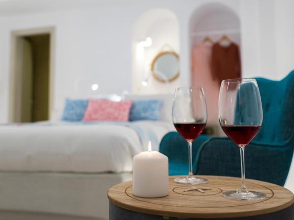 Kima Oia Suites : photo 8 de la chambre chambre double deluxe