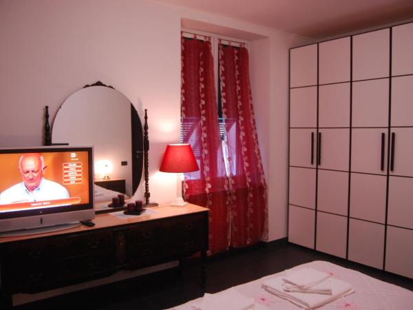 Casa MaMa : photo 9 de la chambre chambre triple avec salle de bains privative séparée