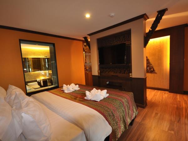 Chalelarn Hotel Hua Hin : photo 7 de la chambre suite avec baignoire spa