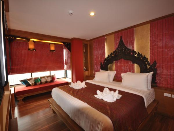 Chalelarn Hotel Hua Hin : photo 1 de la chambre suite avec baignoire spa