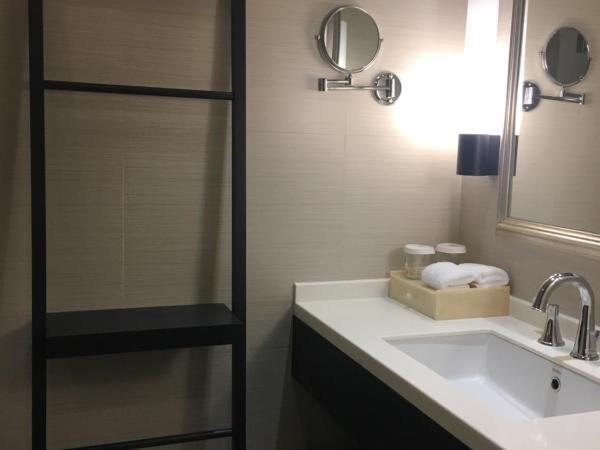 Golden Tulip Bund New Asia (The Former Jinjiang Metropolo Hotel Classiq Shanghai,Rock Bund) : photo 3 de la chambre chambre lit king-size deluxe