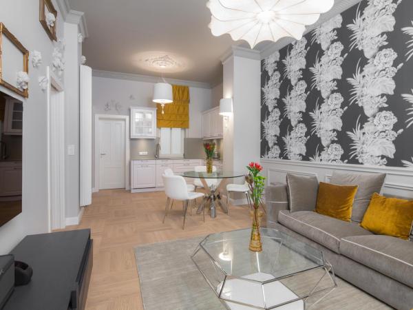 Rubin Luxury Apartments : photo 1 de la chambre one-bedroom apartment with wellness access