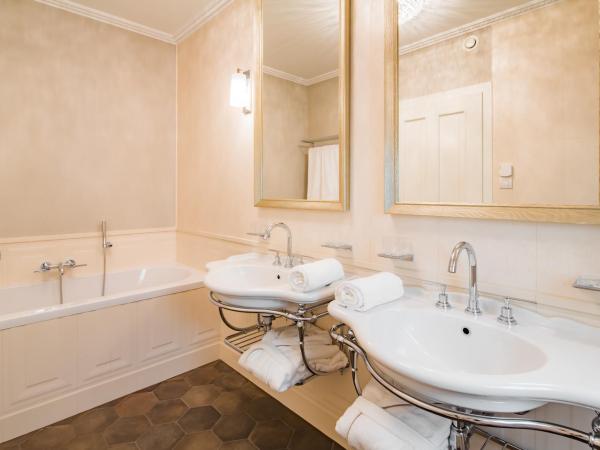 Rubin Luxury Apartments : photo 8 de la chambre suite duplex avec accès au centre de bien-Être