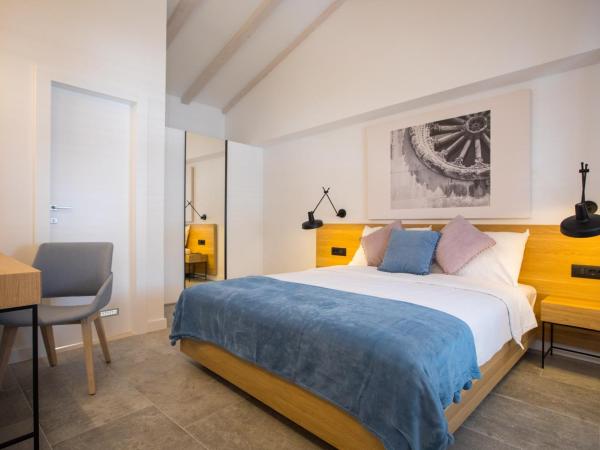 Bova Luxury Rooms : photo 2 de la chambre chambre double ou lits jumeaux deluxe - vue sur mer