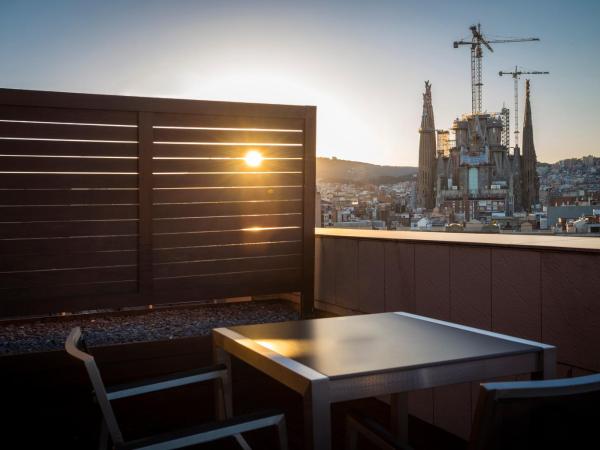 Eurostars Monumental : photo 4 de la chambre chambre double supérieure avec terrasse et vue