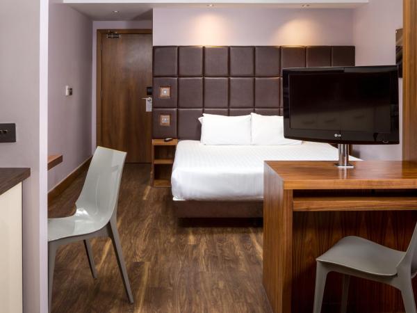 Roomzzz Leeds City : photo 3 de la chambre Élégant studio