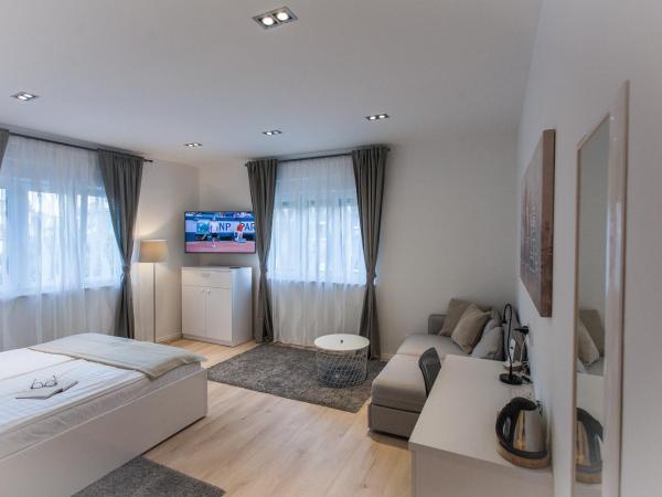 Priuli Luxury Rooms : photo 6 de la chambre chambre lit queen-size deluxe - annexe - 5 rue vukovarska