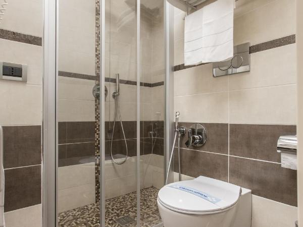 Hotel Piacenza : photo 7 de la chambre chambre triple