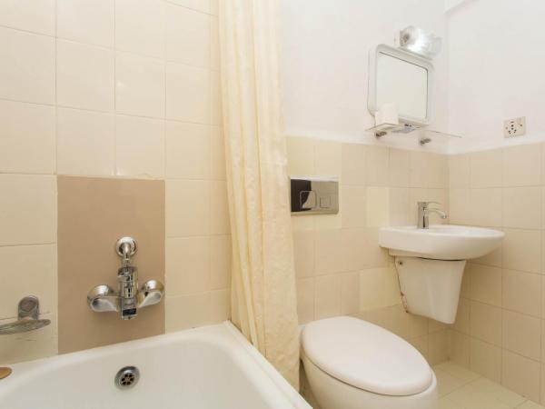 Fuji Hotel : photo 1 de la chambre chambre double ou lits jumeaux standard avec ventilateur