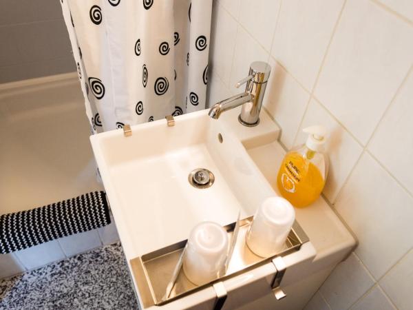 Pension an der Pillnitzer Schlossfähre : photo 5 de la chambre chambre double