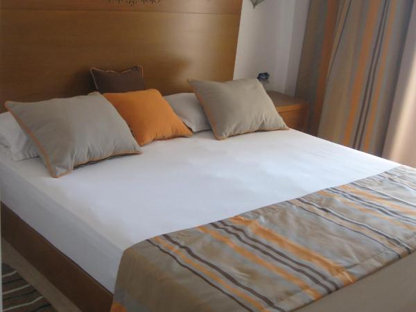 Hotel Menara : photo 4 de la chambre chambre triple