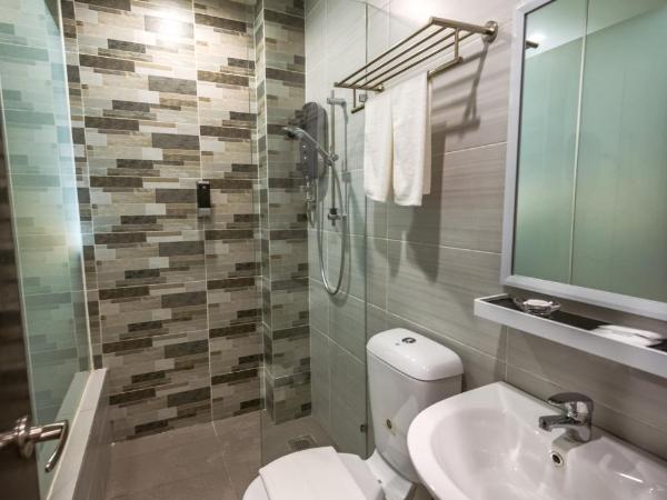 BIG M Hotel : photo 5 de la chambre chambre lit queen-size standard sans fenêtre