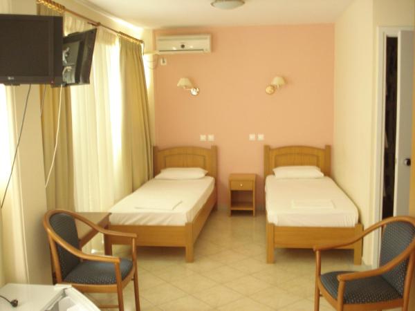 Cybele Guest Accommodation : photo 2 de la chambre chambre double ou lits jumeaux