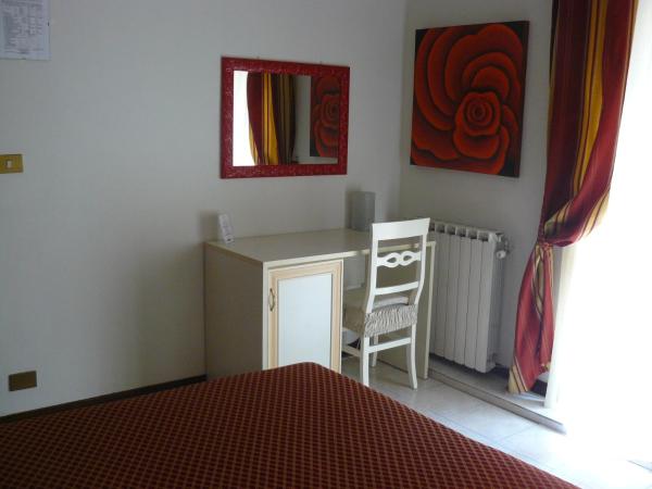 Hotel Vittoriano : photo 5 de la chambre chambre double