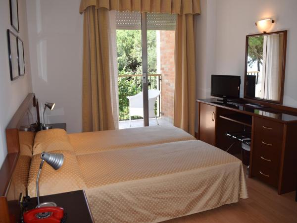 Hotel Beau Rivage Pineta : photo 1 de la chambre chambre simple avec balcon