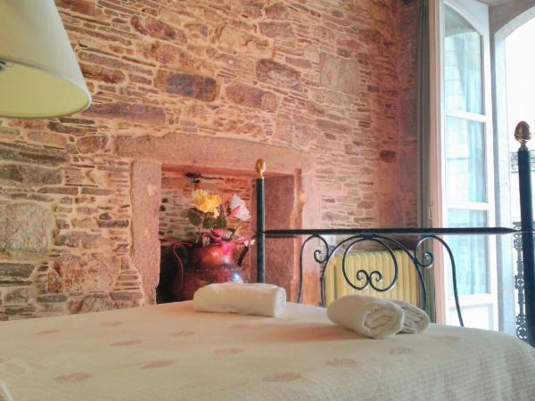 PICO SACRO II HOTEL Santiago de Compostela : photo 5 de la chambre chambre double deluxe avec balcon