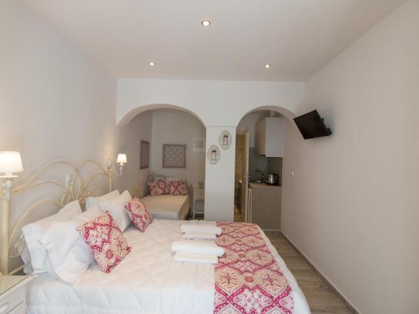 Relax Studios : photo 8 de la chambre chambre triple - vue sur jardin