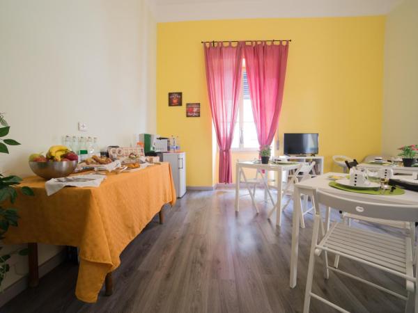 Tra L'Etna E Il Mare B&B : photo 1 de la chambre chambre triple