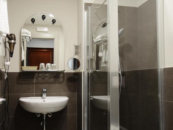 Hotel Giulio Cesare : photo 5 de la chambre chambre simple deluxe avec balcon