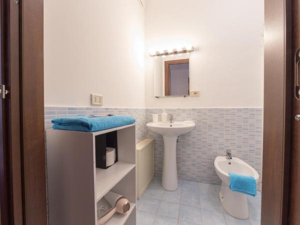 Tra L'Etna E Il Mare B&B : photo 6 de la chambre grande chambre double