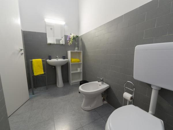 Tra L'Etna E Il Mare B&B : photo 8 de la chambre chambre quadruple