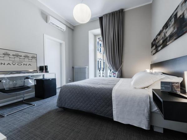 Residenza Navona Verona : photo 8 de la chambre chambre double supérieure avec balcon