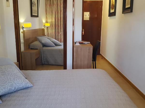 Hotel La Residencia : photo 9 de la chambre chambre double standard