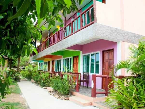 Lanta Emerald Bungalow : photo 2 de la chambre chambre double standard avec ventilateur
