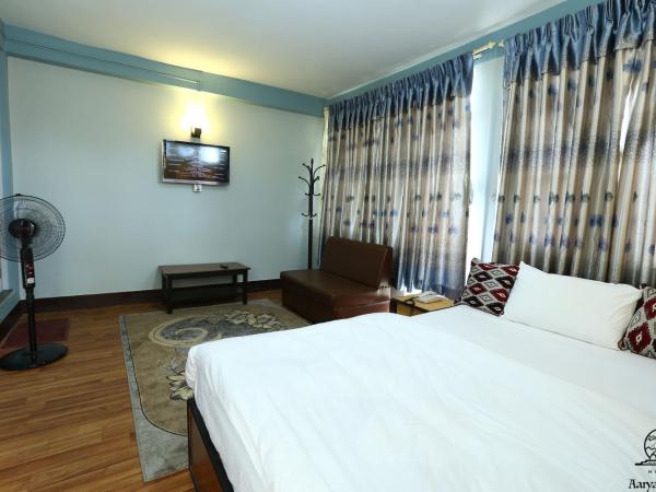 Aarya Chaitya Inn : photo 2 de la chambre suite standard