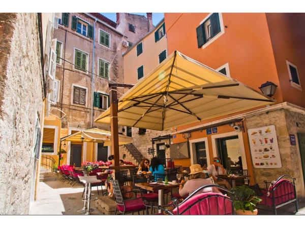 Guesthouse Imperator : photo 7 de la chambre studio