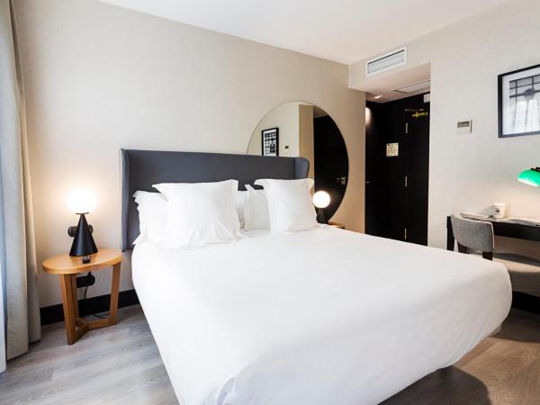 One Shot Luchana 22 : photo 2 de la chambre chambre double ou lits jumeaux avec balcon