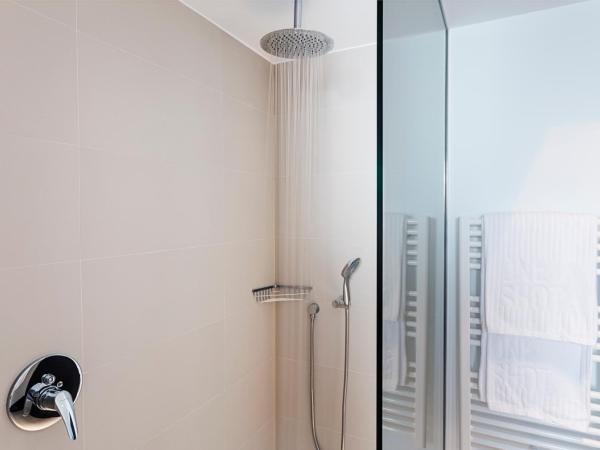 One Shot Luchana 22 : photo 8 de la chambre grande suite