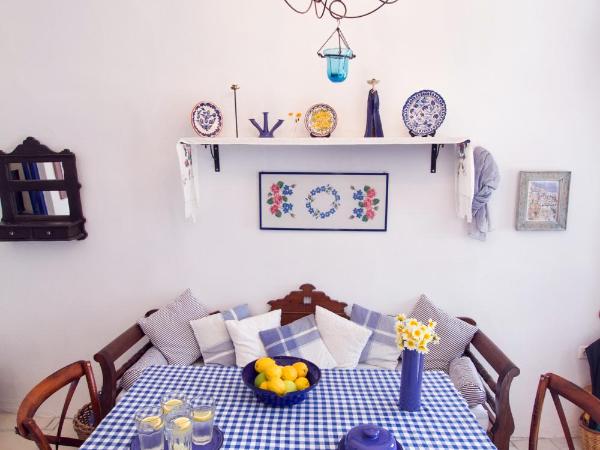 Ifestio Villas Oia : photo 6 de la chambre villa 2 chambres de luxe avec petite piscine extérieure - vue sur mer