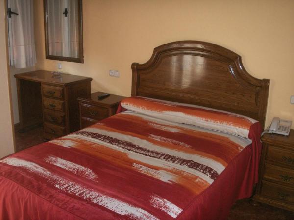 Hostal La Nava : photo 2 de la chambre chambre simple