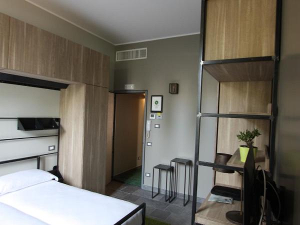 VERSOVERDE HOTEL Alzaia Naviglio Grande : photo 4 de la chambre chambre double