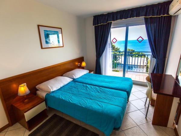 Splendid Resort : photo 2 de la chambre appartement 1 chambre avec balcon et vue sur la mer (4 adultes) 