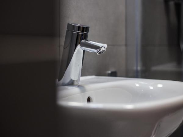 Waw Hotel Airport Okęcie : photo 1 de la chambre grande chambre simple