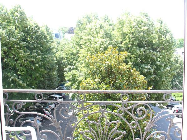 Hotel Le Colibri : photo 3 de la chambre chambre double avec balcon